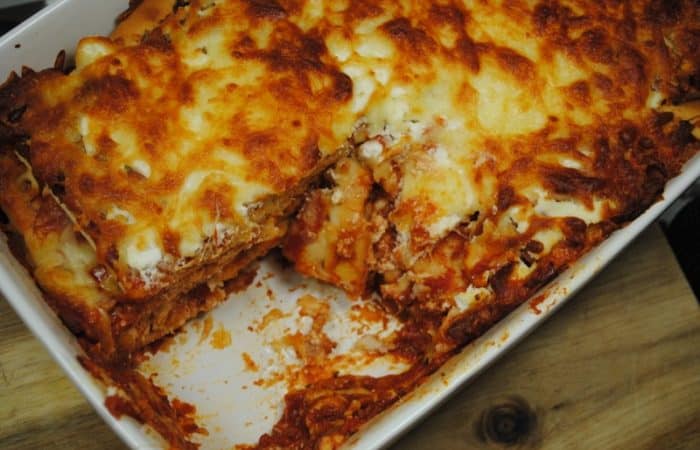 leftover-pizza-lasagna-recipe-2-700x450